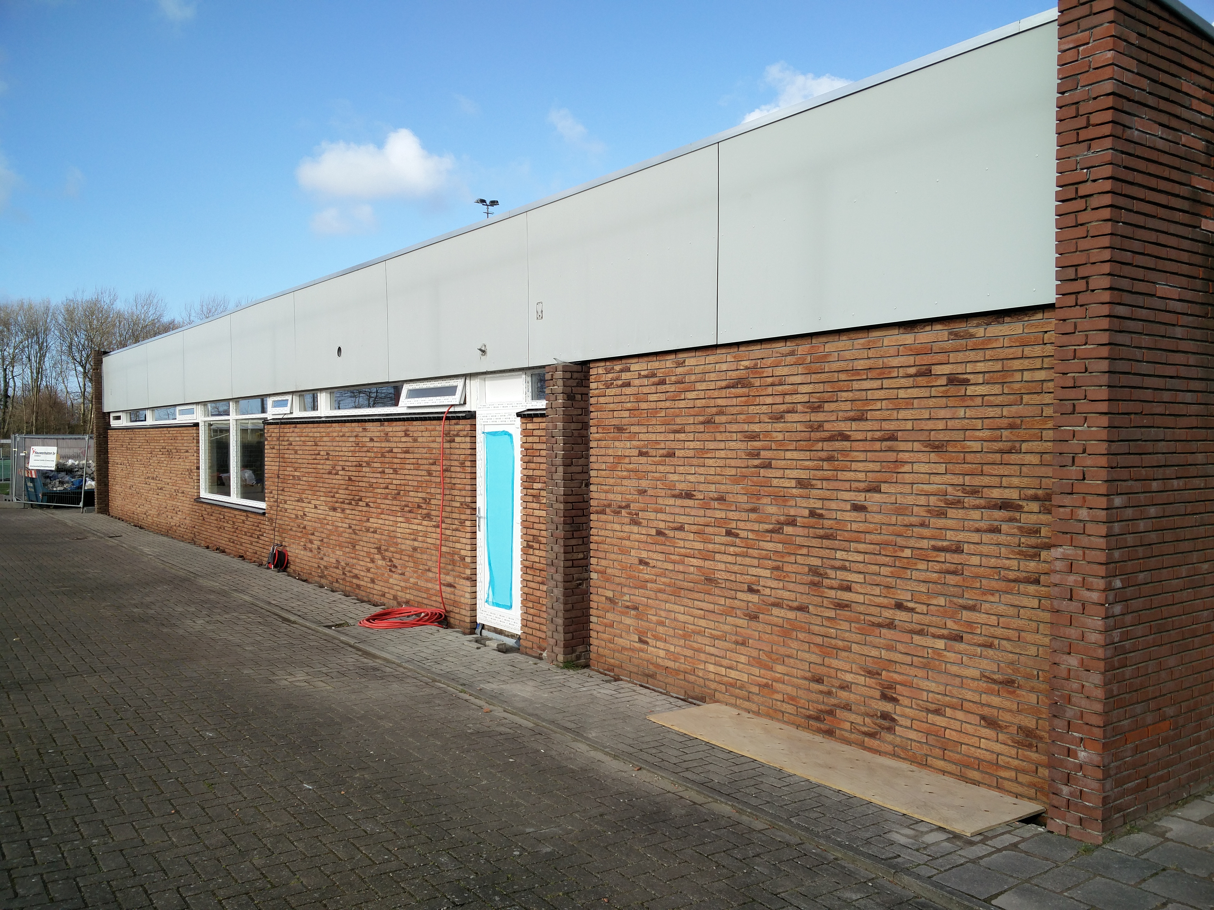 Verbouwing westgevel